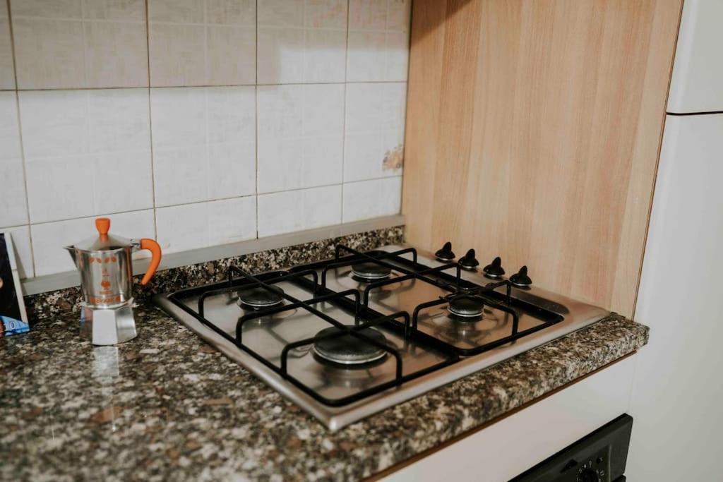 Вилла Casa Elena - Casa Vacanze Napoli Centro Экстерьер фото