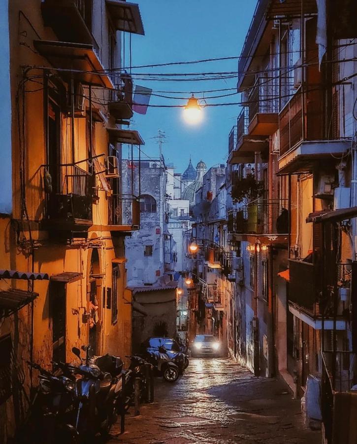Вилла Casa Elena - Casa Vacanze Napoli Centro Экстерьер фото